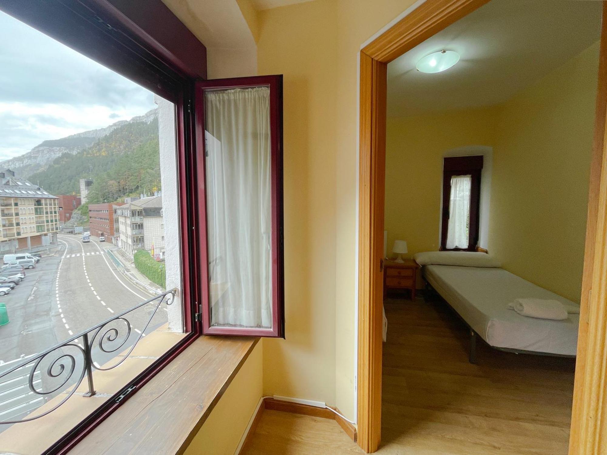 Apartamentos Canfranc 3000 Exterior foto
